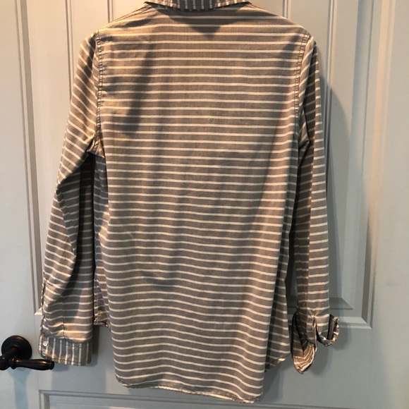 Button down shirt - Picture 5 of 6